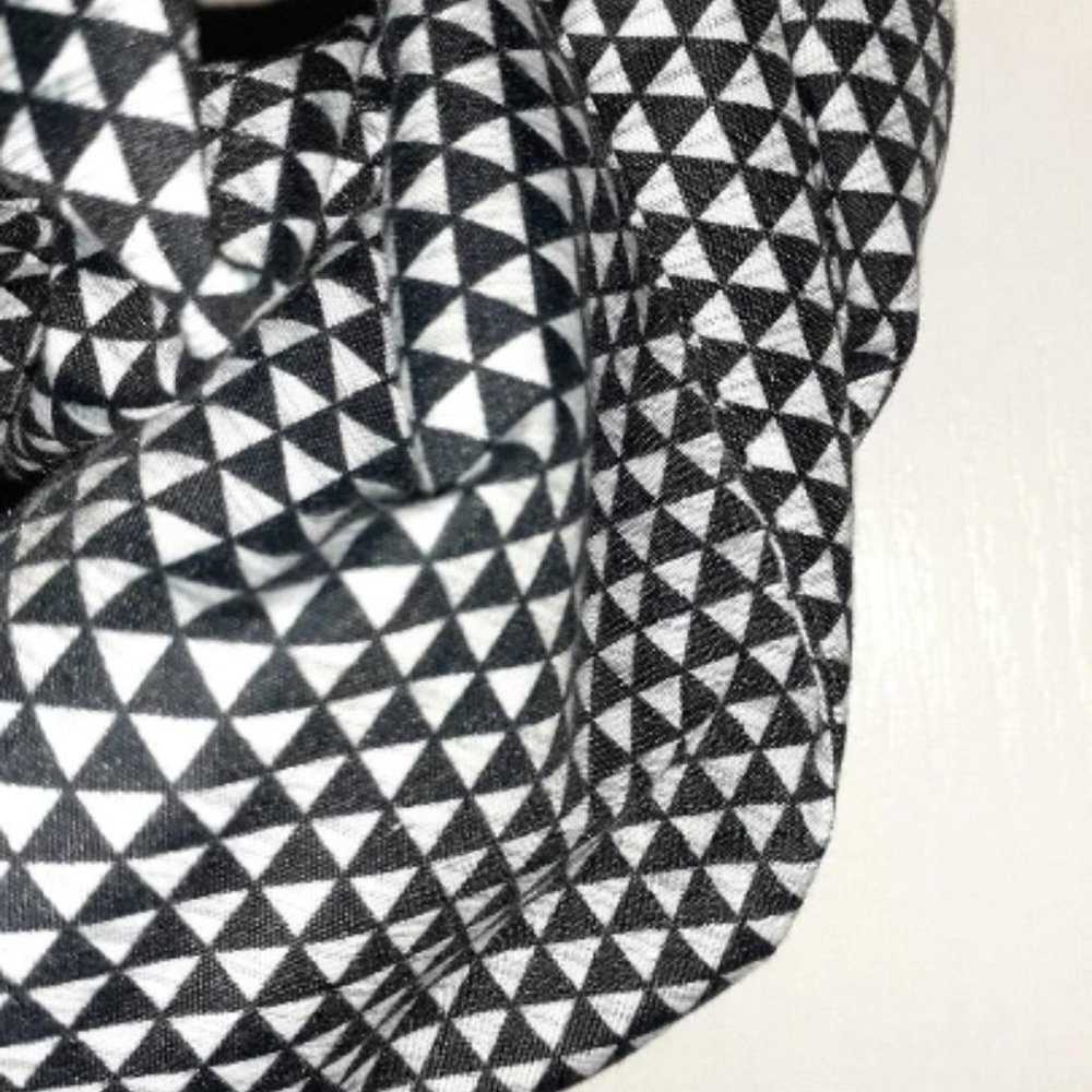 Infinity scarf b&w - Picture 4 of 10